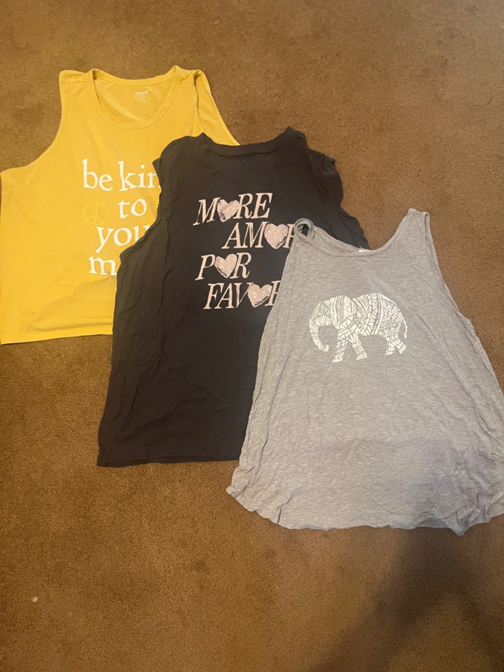 Tank top bundle - Picture 9 of 9